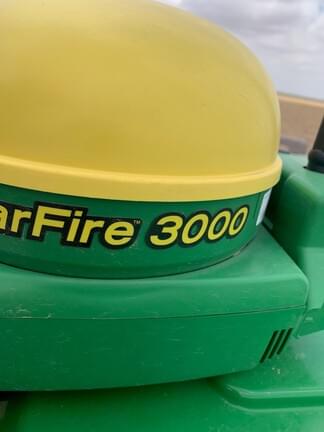Image of John Deere StarFire 3000 equipment image 3