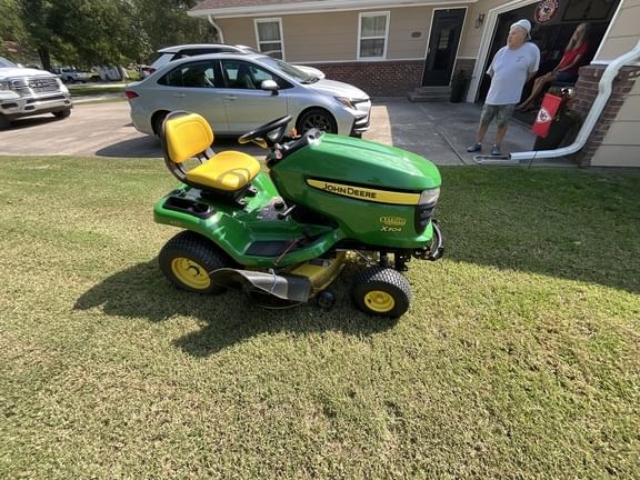 2013 John Deere X304 Equipment Image0