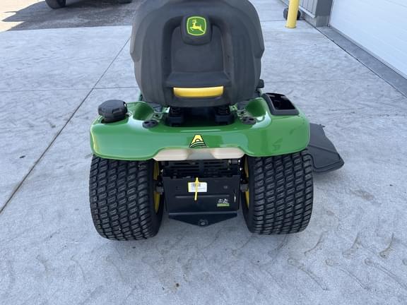 Image of John Deere X320 equipment image 4