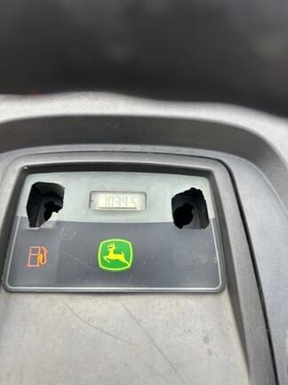 Image of John Deere X320 equipment image 3