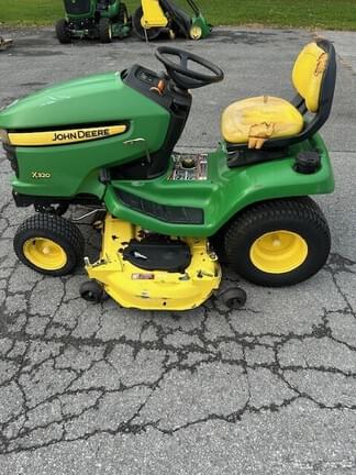 Image of John Deere X320 equipment image 2