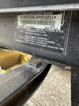 Image of John Deere X320 equipment image 4