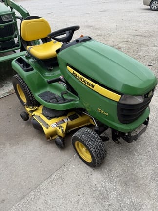 2013 John Deere X320 Equipment Image0