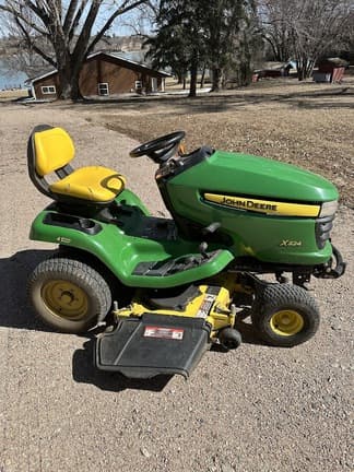 Image of John Deere X324 Image 1