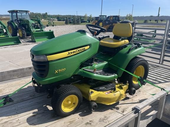 Image of John Deere X500 equipment image 3