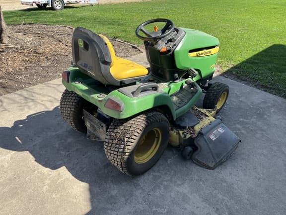 Image of John Deere X500 equipment image 3