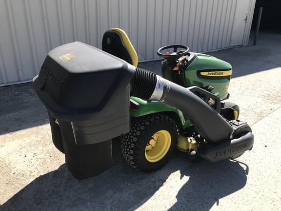 Image of John Deere X540 equipment image 3