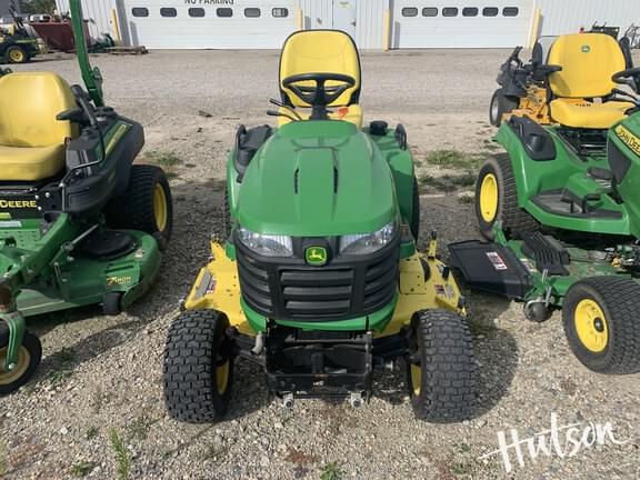 Image of John Deere X730 equipment image 1
