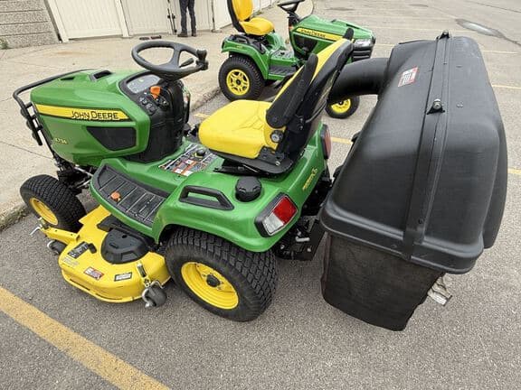 Image of John Deere X734 equipment image 2