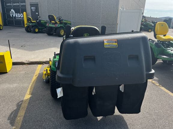 Image of John Deere X734 equipment image 3
