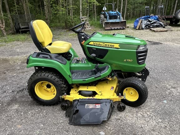 Image of John Deere X750 Primary image