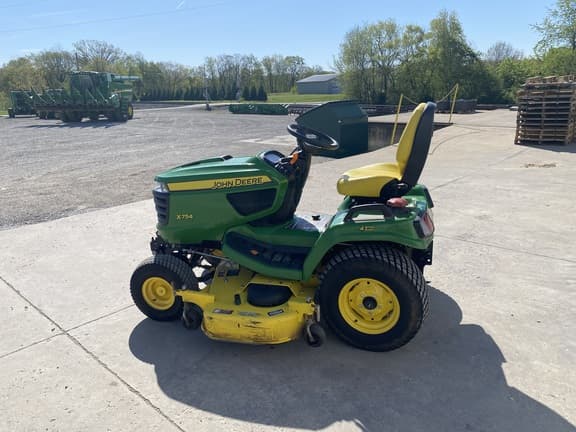 Image of John Deere X754 Primary image