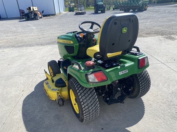 Image of John Deere X754 equipment image 3