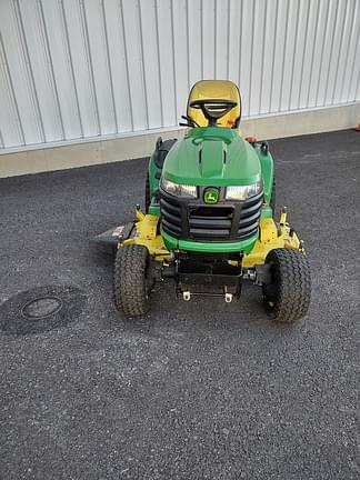 Image of John Deere X758 equipment image 1