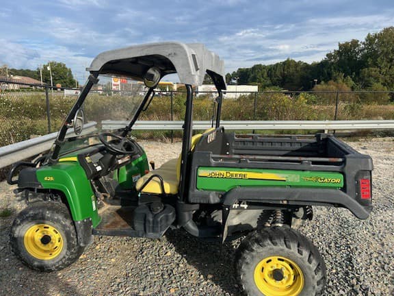 Image of John Deere XUV 625i equipment image 1