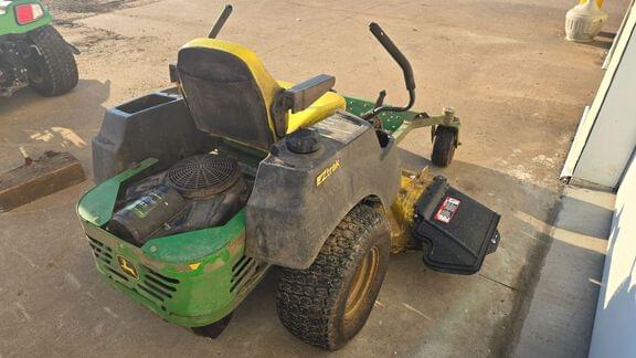 Image of John Deere Z445 equipment image 2