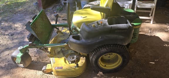 Image of John Deere Z645 equipment image 1