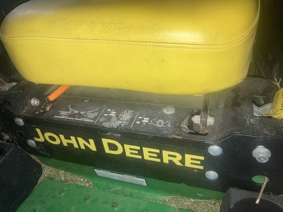 Image of John Deere Z915B equipment image 4