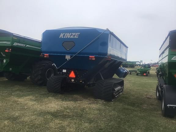 Image of Kinze 1100 equipment image 3