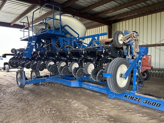 Image of Kinze 3600 Primary image