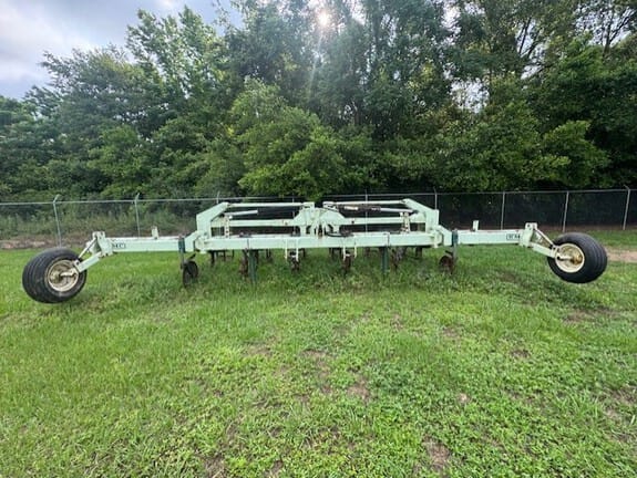 2013 KMC 6700 Equipment Image0