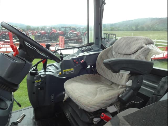 Image of Kubota M110GX equipment image 4