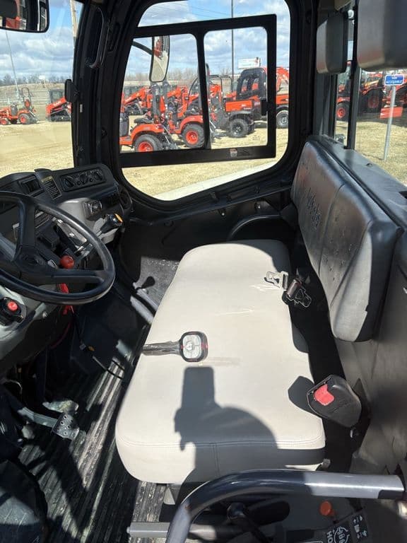 Image of Kubota RTV1100CWX-H equipment image 4