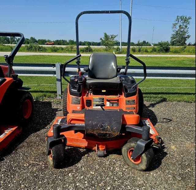 Image of Kubota ZD331 equipment image 2