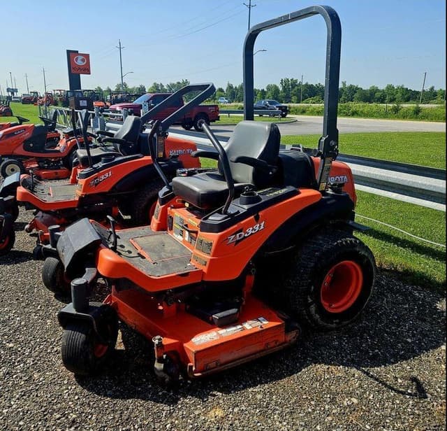 Image of Kubota ZD331 equipment image 1