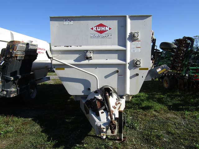 Image of Kuhn Knight RC270 equipment image 2