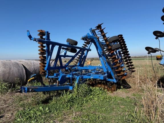 Image of Landoll 6230 equipment image 2