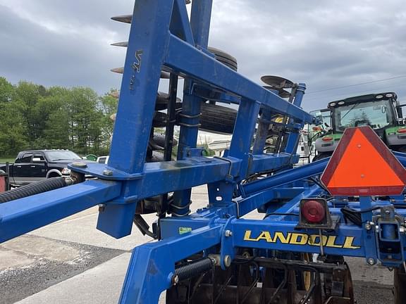 Image of Landoll 7431 equipment image 1