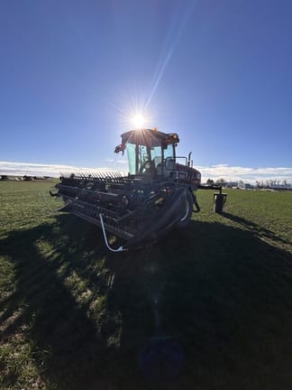 2013 MacDon M155 Equipment Image0