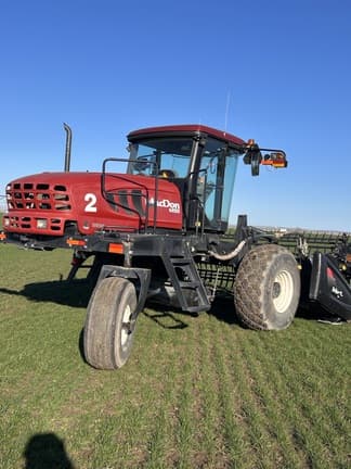 Image of MacDon M155 equipment image 2