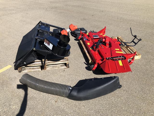 Image of Massey Ferguson 2325 equipment image 2