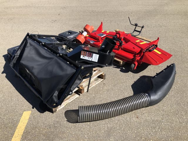 Image of Massey Ferguson 2325 equipment image 3