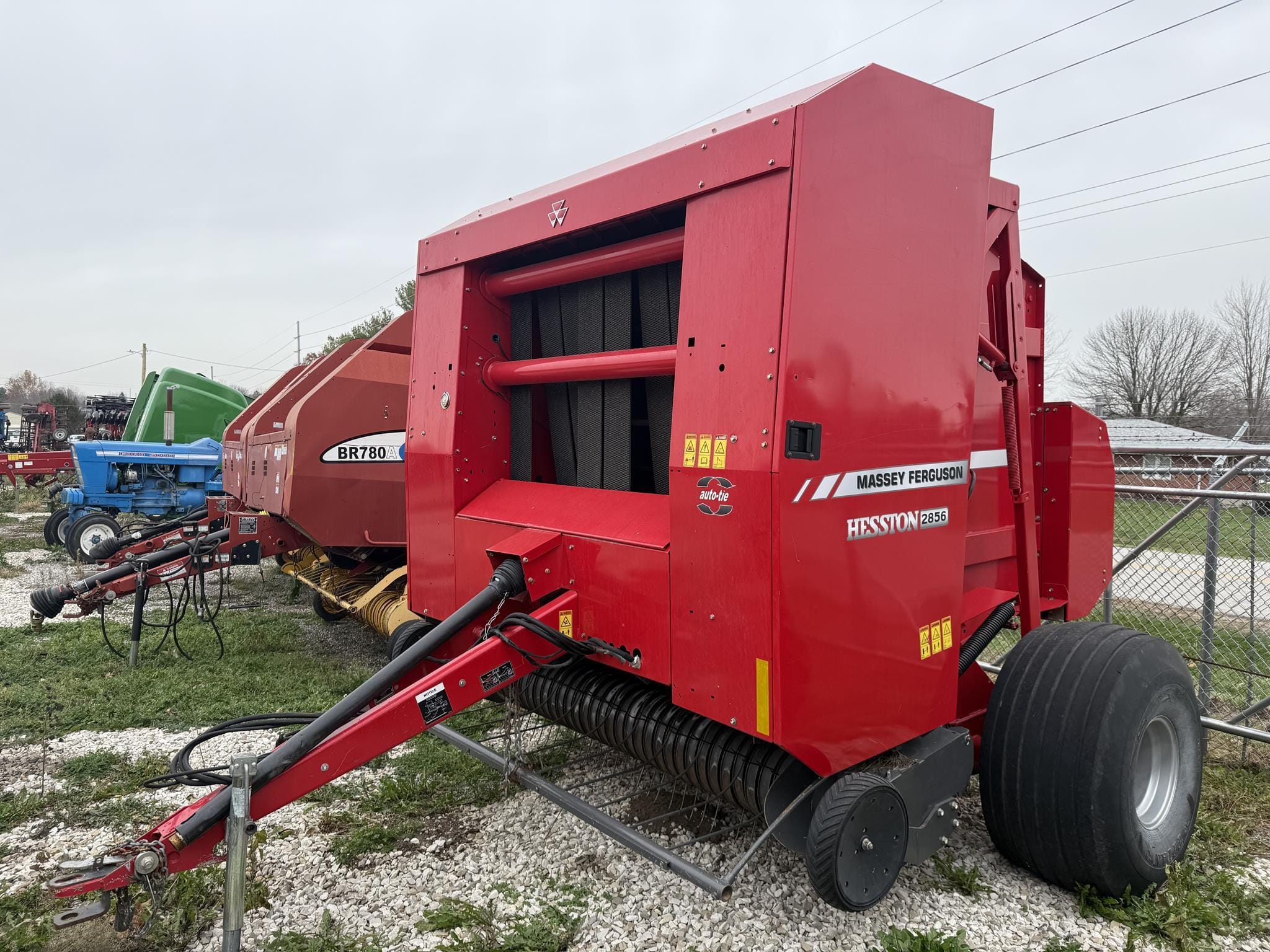 2013 Massey Ferguson Hesston 2856 Equipment Image0