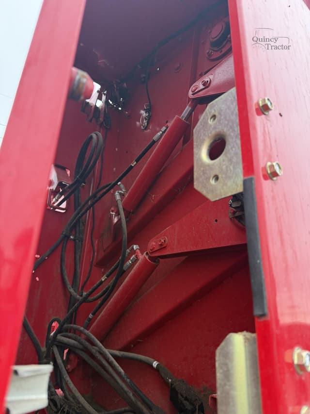 Image of Massey Ferguson Hesston 2856 equipment image 2