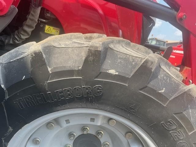 Image of Massey Ferguson 4610 equipment image 2