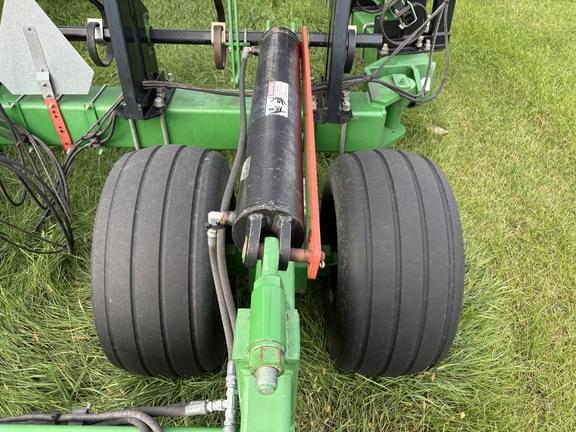 Image of Summers SuperWeeder equipment image 3