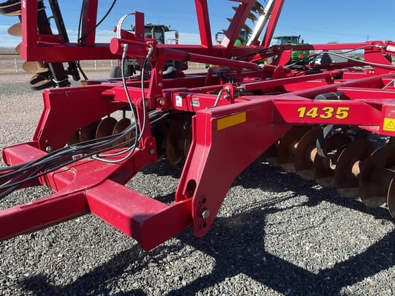 Image of Sunflower 1435-33 equipment image 3