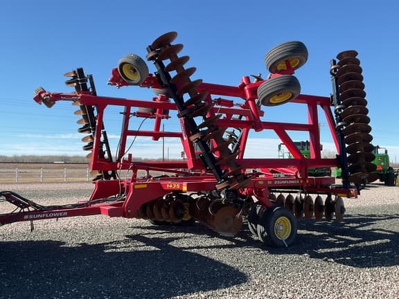 Image of Sunflower 1435-33 equipment image 1