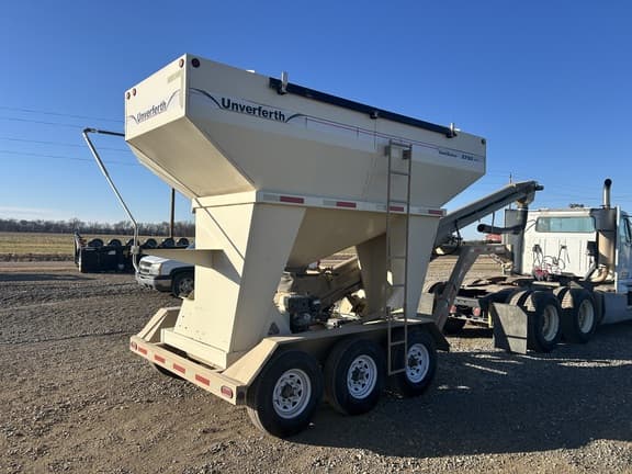 Image of Unverferth 3750XL equipment image 3