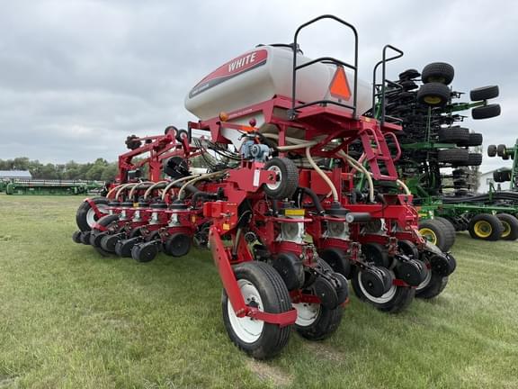 Image of White 8800 equipment image 2