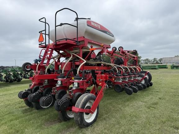 Image of White 8800 equipment image 4