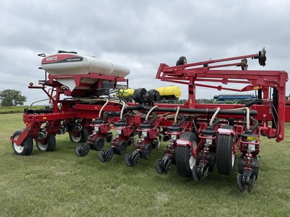 Image of White 8800 equipment image 1