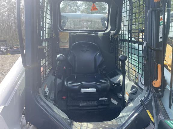 Image of Bobcat S650 equipment image 4