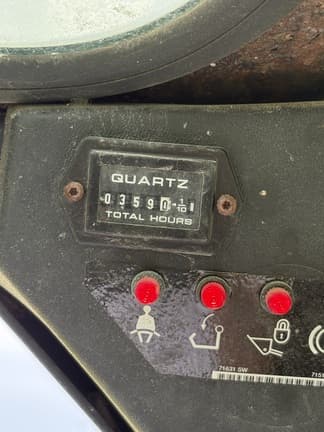 Image of Bobcat S70 equipment image 4