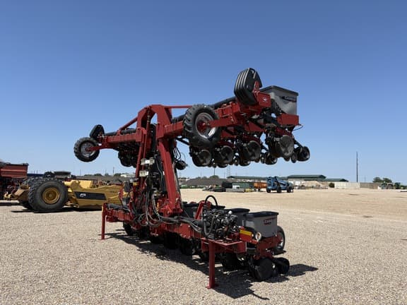 Image of Case IH 1235 Primary image