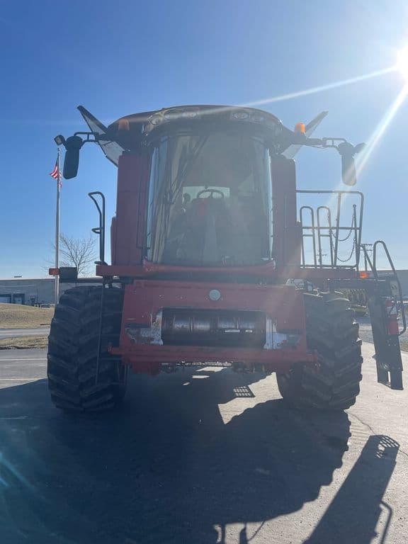 Image of Case IH 6130 equipment image 3